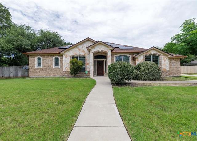 Property at 910 Ridgeoak Dr, Belton, TX 76513, 4 beds, 2.5 baths