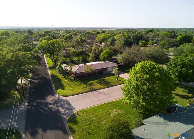 Property at 2110 S 47th St, Temple, TX 76504, 3 beds, 2 baths