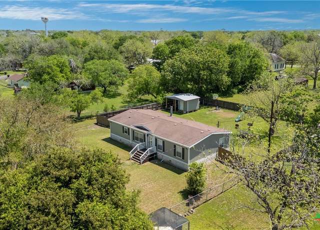 Property at 468 W 6th, Yorktown, TX 78164, 3 beds, 2 baths