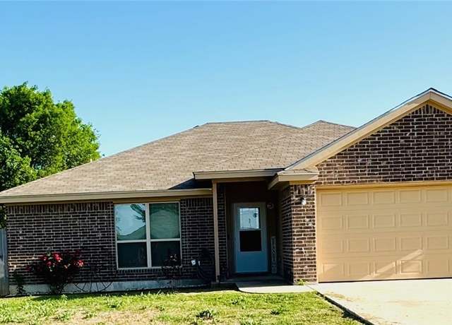 Property at 1124 Baldridge Dr, Gatesville, TX 76528, 3 beds, 2 baths