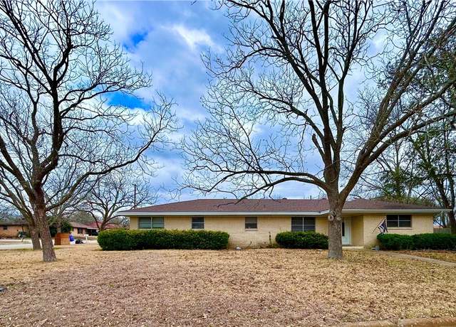 Property at 205 S College Ave, Troy, TX 76579, 3 beds, 2 baths