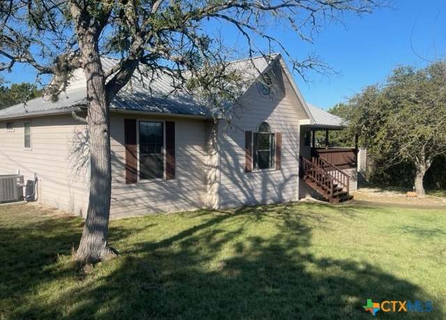 Property at 1049 Summit Ridge Dr, New Braunfels, TX 78132, 2 beds, 2 baths