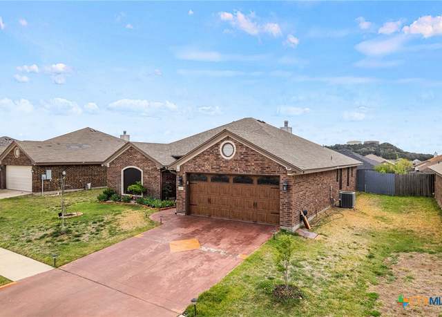 Property at 2900 Ancestor Dr, Killeen, TX 76549, 4 beds, 2 baths