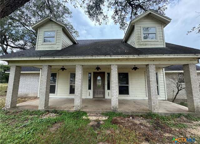 Property at 20908 Zac Lentz Pkwy, Victoria, TX 77905, 3 beds, 2.5 baths