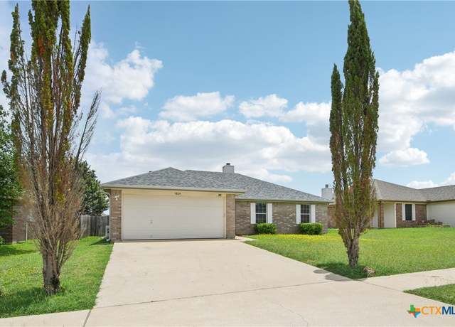Property at 3804 John Haedge Dr, Killeen, TX 76549, 4 beds, 2 baths