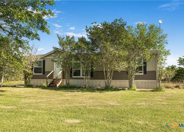 Property at 82 Stoney Ln, Victoria, TX 77905, 3 beds, 2 baths