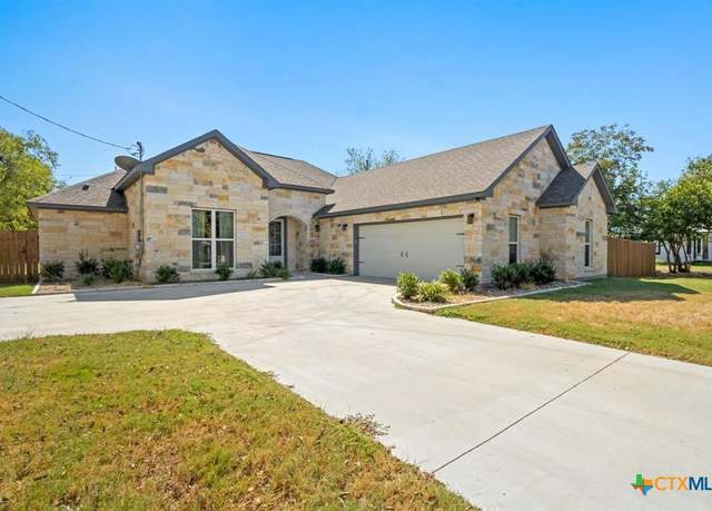 Property at 503 E 2nd St, Elgin, TX 78621, 3 beds, 2.5 baths