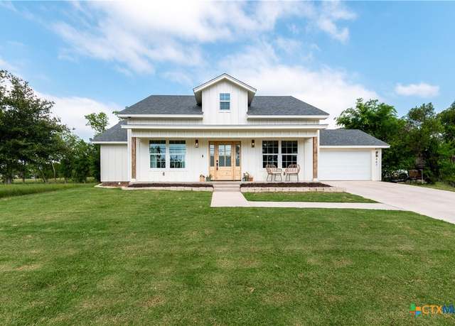 Property at 407 Tucker St, Rogers, TX 76569, 3 beds, 2 baths