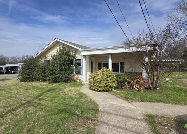 Property at 319 S 31st St, Temple, TX 76504, 3 beds, 1 bath