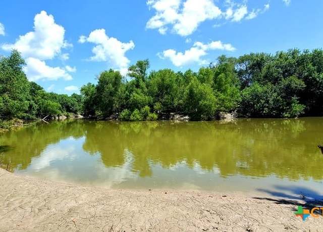 Property at 2224 Levee Rd, Bloomington, TX 77951