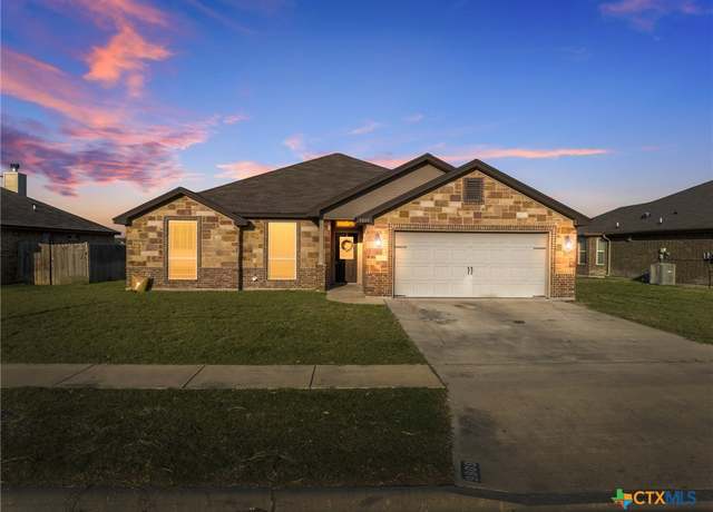 Property at 9809 Kaitlyn Dr, Killeen, TX 76542, 5 beds, 2.5 baths