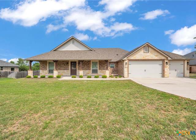 Property at 1040 Vista Dr, Salado, TX 76571, 4 beds, 2.5 baths