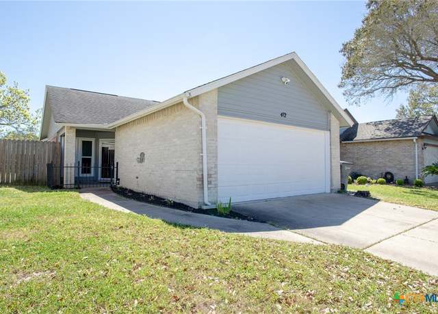 Property at 412 Waterford Dr, Victoria, TX 77901, 3 beds, 2 baths