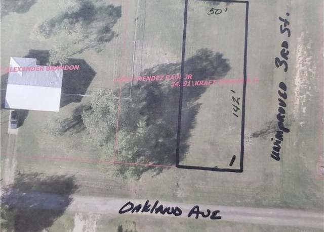 Property at 302 W Oakland Ave, Seadrift, TX 77983