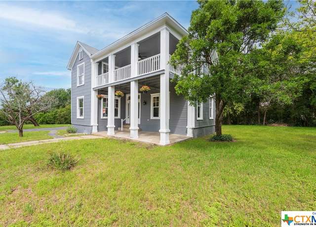 Property at 219 Thornton St, Gonzales, TX 78629, 3 beds, 2.5 baths