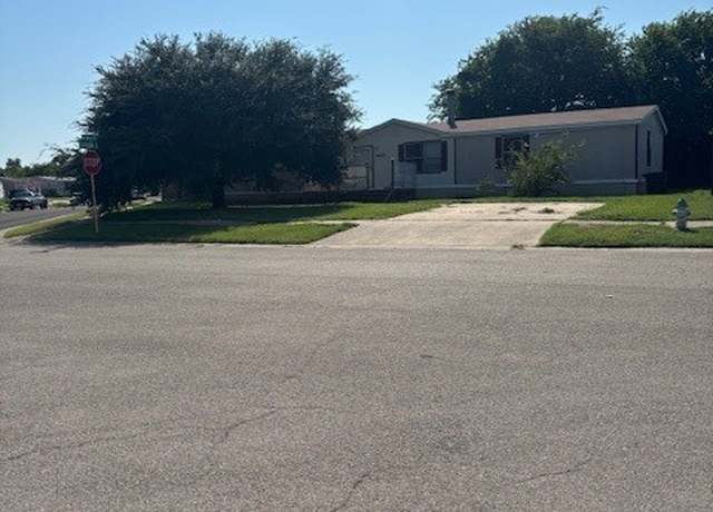 Property at 3407 Sevilla Dr, Killeen, TX 76542, 4 beds, 2 baths