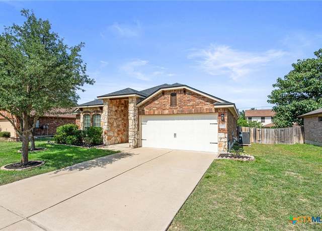 Property at 6902 Golden Oak Ln, Killeen, TX 76542, 4 beds, 2 baths