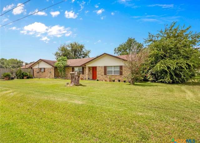 Property at 150 W 7th St, Bloomington, TX 77951, 3 beds, 2 baths