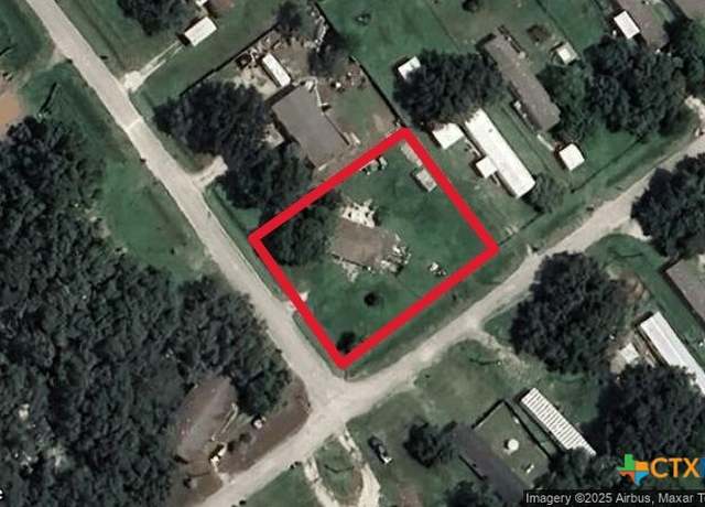 Property at 708 Reaser Dr, Victoria, TX 77905