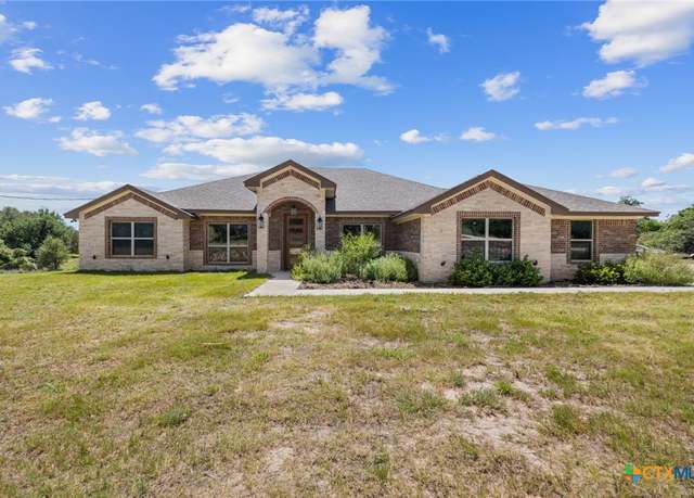 Property at 1947 N Highway 183, Lampasas, TX 76550, 4 beds, 3 baths