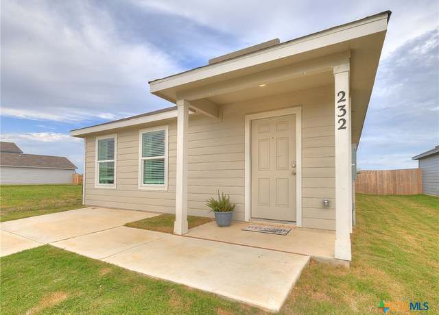 Property at 232 Alligator Crk, Seguin, TX 78155, 3 beds, 2 baths