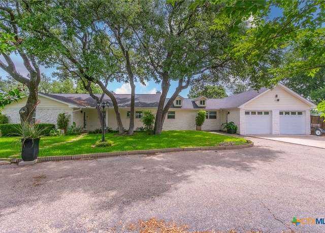 Property at 522 Woodland Point Rd, Belton, TX 76513, 3 beds, 2.5 baths