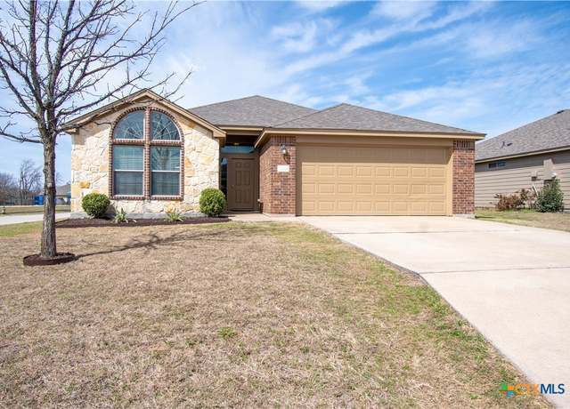 Property at 1020 Roanoke Dr, Temple, TX 76504, 3 beds, 2 baths