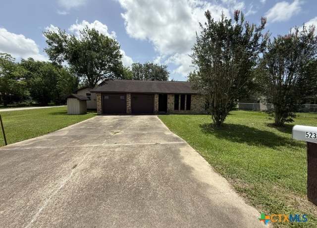 Property at 523 Blake St, Victoria, TX 77905, 4 beds, 3 baths