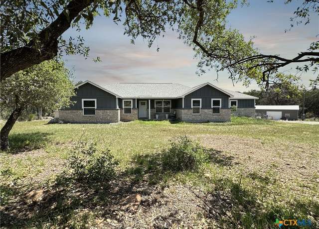 Property at 711 Forest Trl, New Braunfels, TX 78132, 3 beds, 2.5 baths