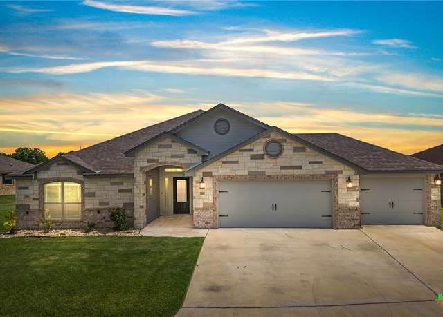 Property at 7511 Wind Chime Way, Temple, TX 76502, 5 beds, 3 baths