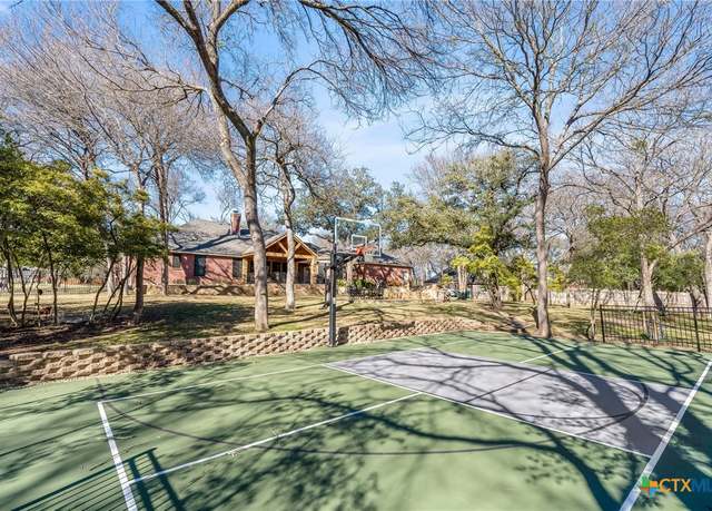 Property at 518 Riverwood Dr, Belton, TX 76513, 4 beds, 3 baths