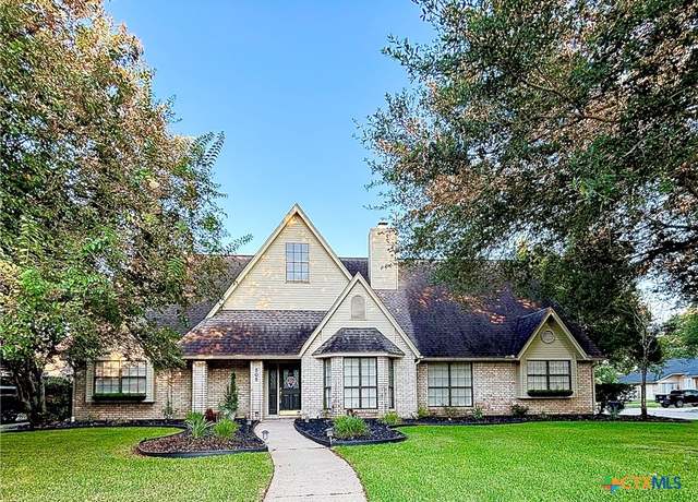 Property at 505 Turtle Rock Dr, Victoria, TX 77904, 5 beds, 3 baths