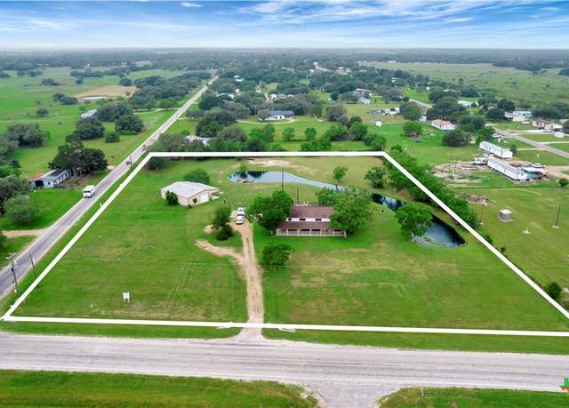 Property at 3662 N Fm 444, Inez, TX 77968, 5 beds, 3 baths
