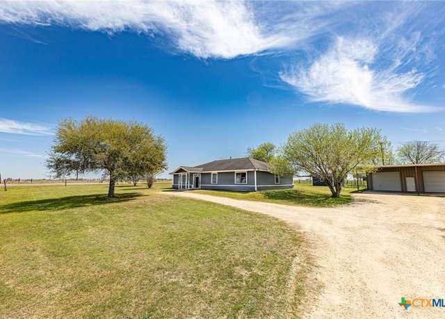Property at 985 County Road 301, Shiner, TX 77984, 3 beds, 2 baths