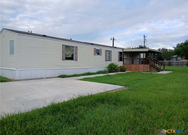 Property at 329 Golden Eye Loop, Victoria, TX 77905, 3 beds, 2 baths