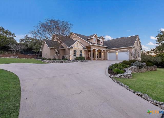 Property at 285 Bentwood Dr, Spring Branch, TX 78070, 4 beds, 4 baths