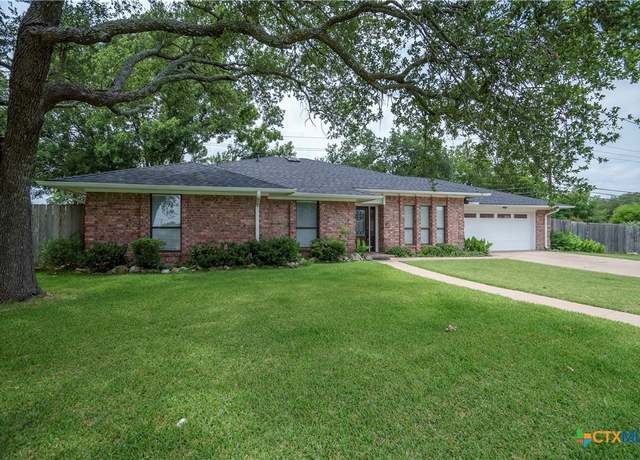 Property at 1012 Pin Oak Dr, Belton, TX 76513, 3 beds, 2 baths