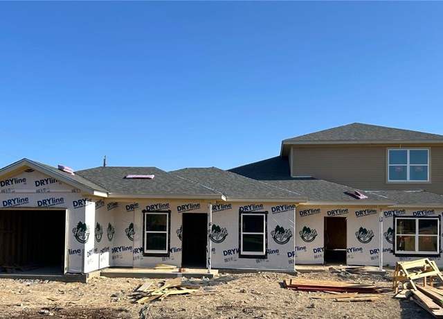Property at 1602 Pima Trl, Harker Heights, TX 76548, 6 beds, 5 baths