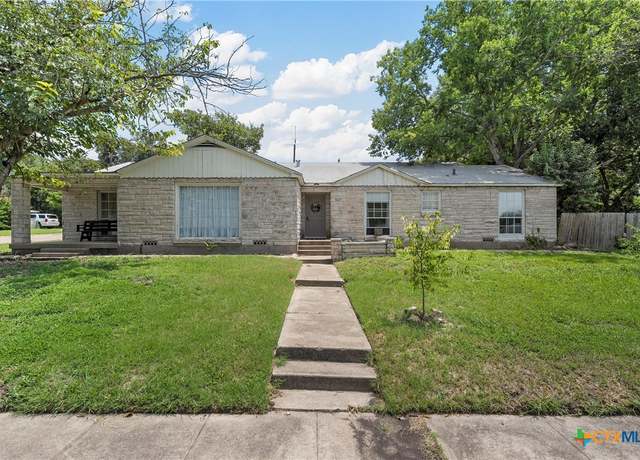 Property at 1607 S 13th St, Temple, TX 76504, 4 beds, 2.5 baths