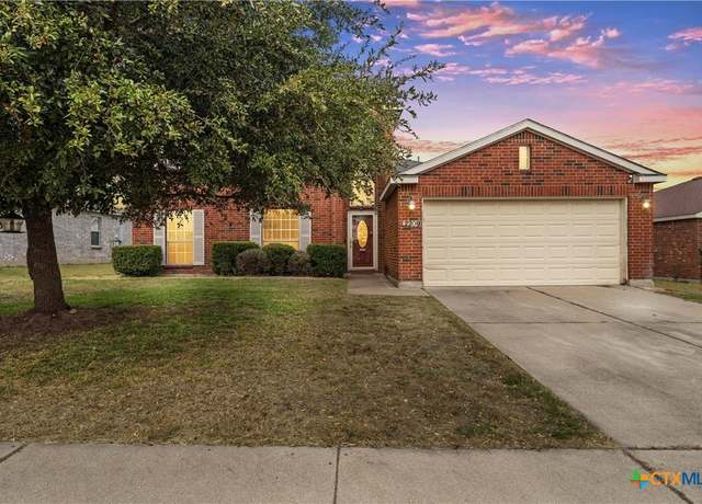 Property at 2209 Riley Dr, Killeen, TX 76542, 4 beds, 2.5 baths