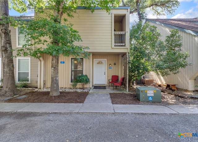 Property at 27 Marina Cir, Wimberley, TX 78676, 2 beds, 2.5 baths