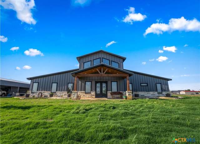 Property at 12093 Sulphur Springs Rd, Adkins, TX 78101, 5 beds, 3.5 baths