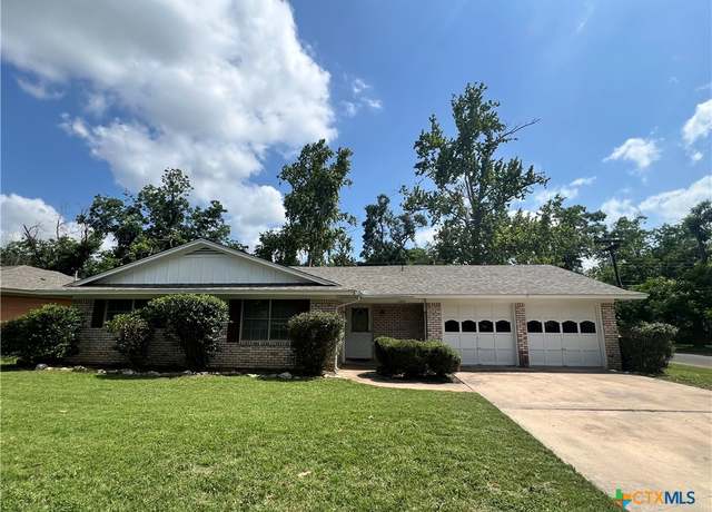Property at 2809 Forest Trl, Temple, TX 76502, 3 beds, 2 baths