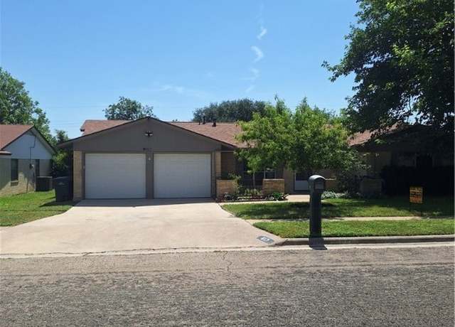 Property at 617 Allen St, Copperas Cove, TX 76522, 4 beds, 2.5 baths