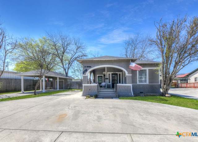 Property at 510 N River St, Seguin, TX 78155, 2 beds, 2 baths