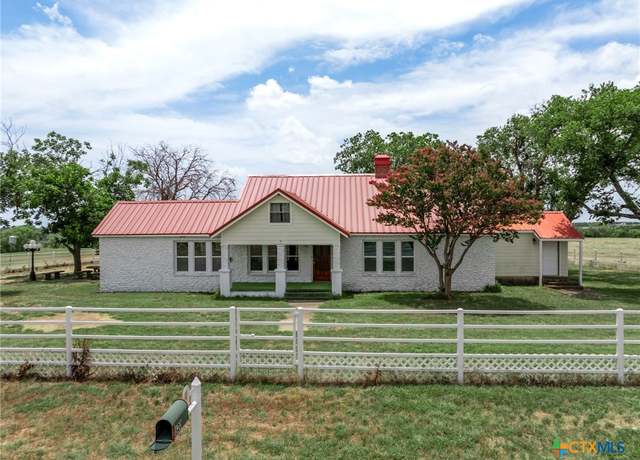 Property at 7820 Moccasin Bend Rd, Gatesville, TX 76528, 4 beds, 3 baths
