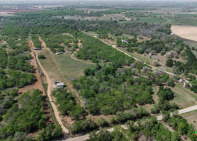 Property at 1222 Odaniel School Rd, Seguin, TX 78155