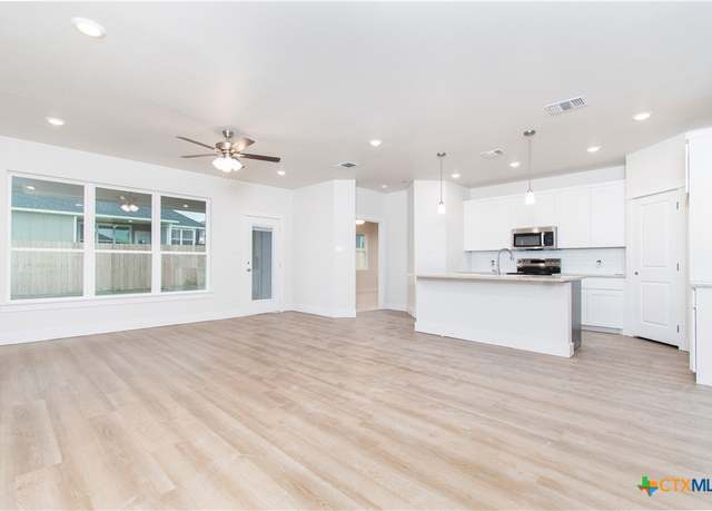 Property at 2009 Stillwell St, Nolanville, TX 76559, 4 beds, 3 baths