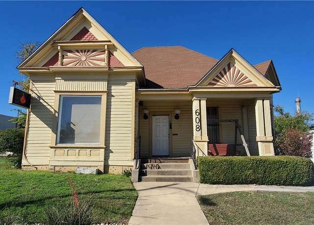Property at 608 S 1st St, Temple, TX 76504, 4 beds, 1 bath