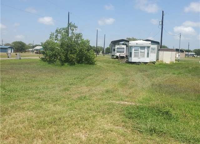 Property at 1 Sandhill Ln, Seadrift, TX 77983